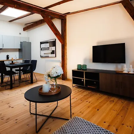 Regiment 4 Apartment *